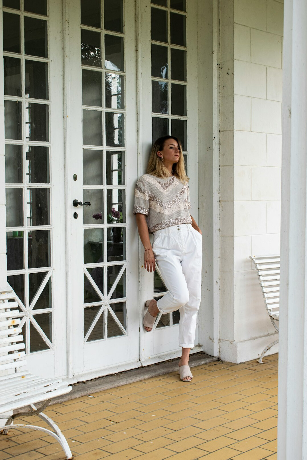 woman wearing neutral colors outfit